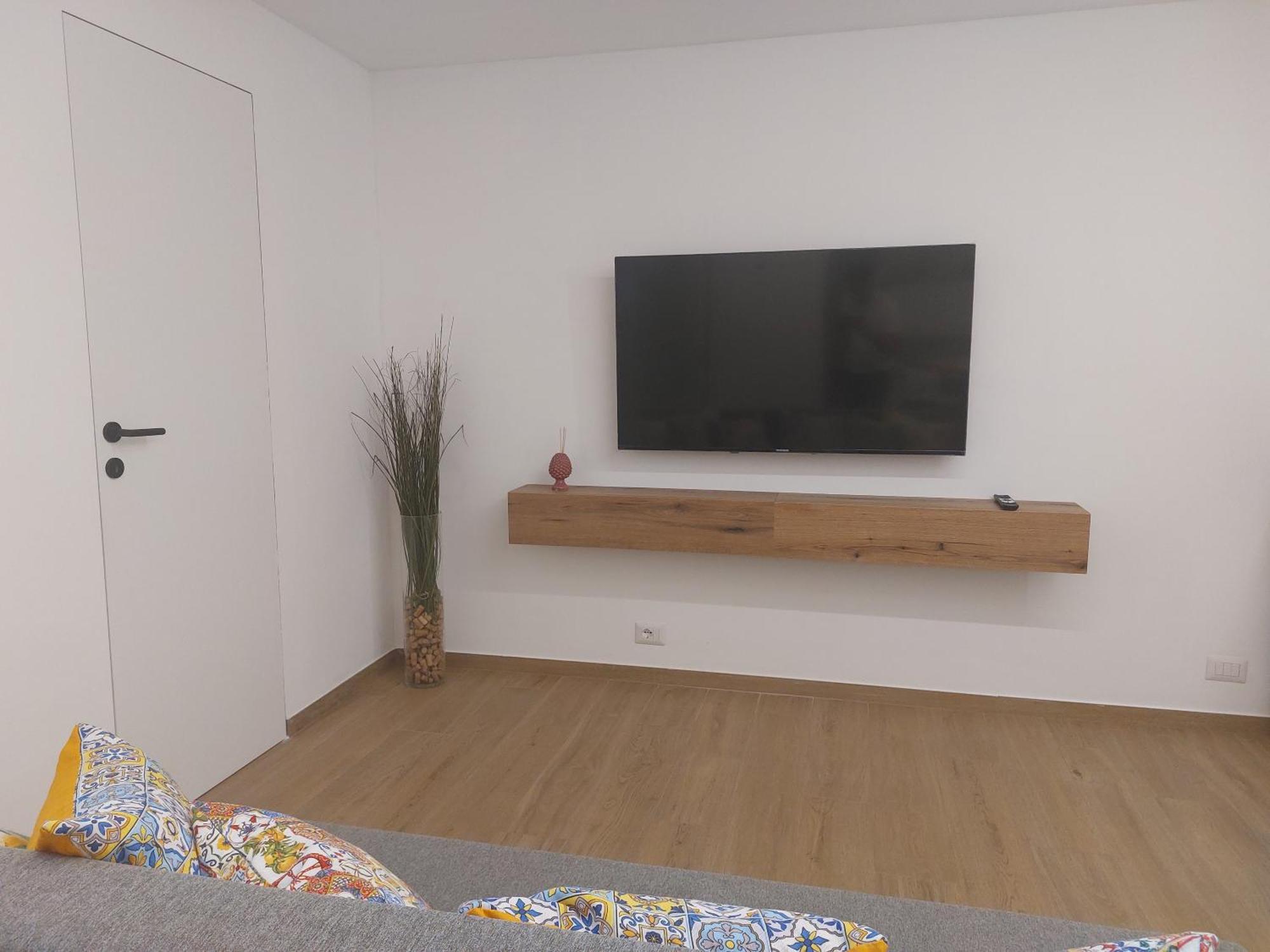 Giglioapartment Etna Mare Aci Castello Buitenkant foto